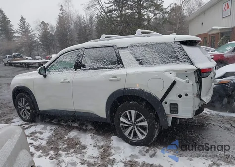 2023 Nissan Pathfinder Sl 4Wd z USA, uszkodzony, nr VIN 5N1DR3CC6PC227941